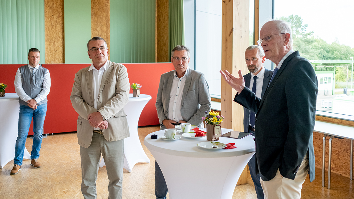 Norbert Rethmann, Erhrenaufsichtsratsvorsitzender REMONDIS SE spricht über die wachsende Bedeutung der Abfall- und Kreislaufwirtschaft vor dem Hintergrund des geforderten Ressourcenschutzes.