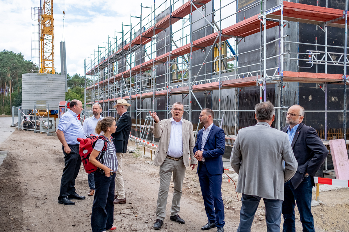 Die Bioabfallvergärungsanlage entsteht auf dem Gelände des RETERRA-Kompostierwerkes im Ahrensfelder Ortsteil Trappenfelde (Landkreis Barnim).
