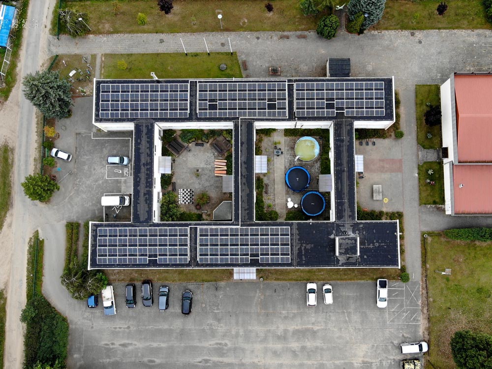 Photovoltaikanlage Begegnungszentrum Lunow | Schmuckbild