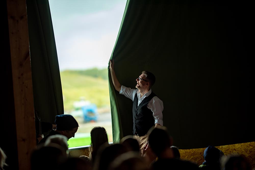 Theaterauffuhrung Prinzessin Auf Der Trockentoilette Hnee C Kwb 2