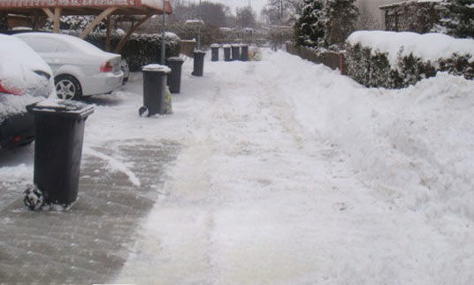 Piktogramm: Weg frei (geräumt und gestreut)